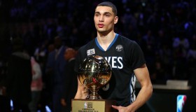 九游官方网站-莱万VS Rookie，钢铁意志对决不灭法魂